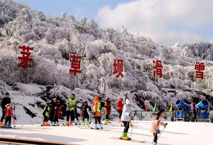 滑雪21奉节1.png 滑雪21奉节1.png